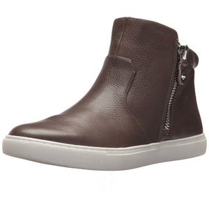 Gentle Souls by Kenneth Cole Women's Carole Double Zip MID-TOP Sneaker